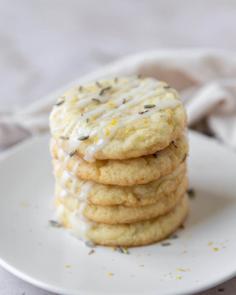 a stack of lemon cookies